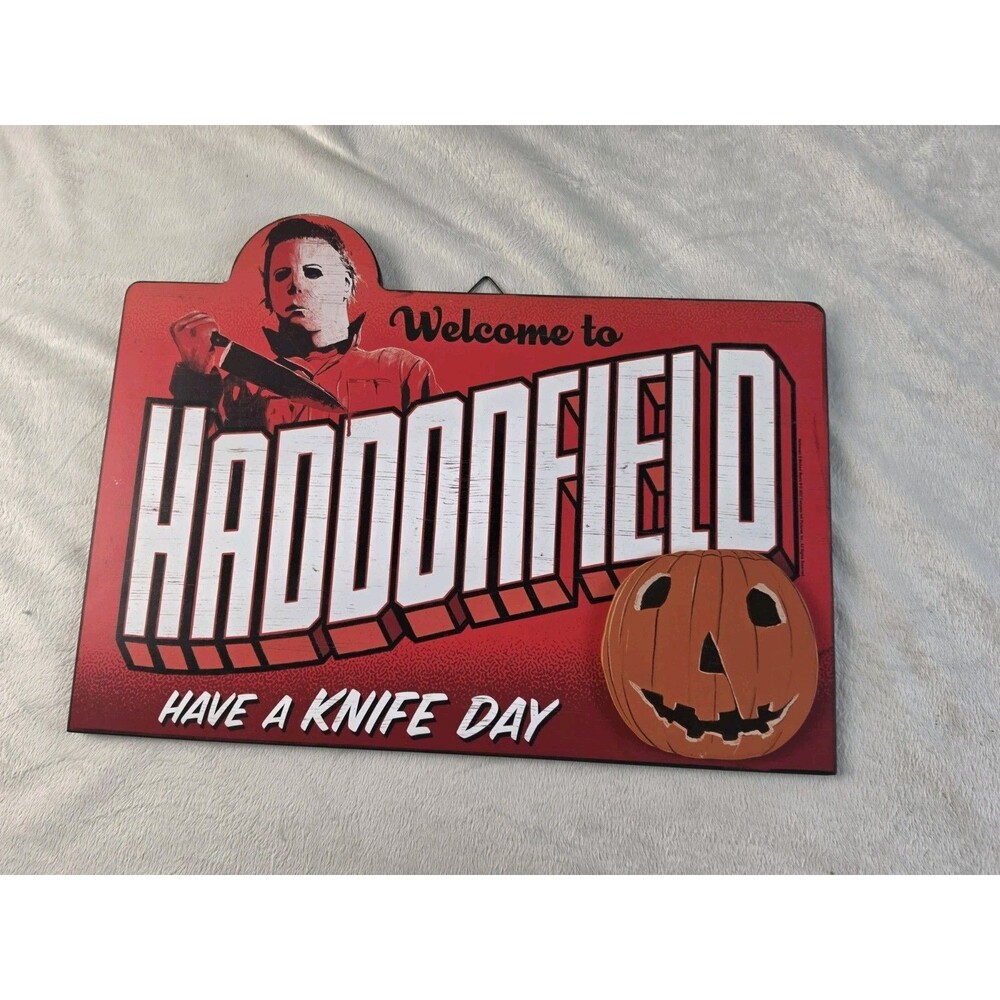 Welcome to Haddonfield Halloween Michael Myers Wood Sign Wall Art Spirit